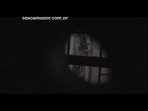 ❤️ Blondie, içi boş kərpiclərin arxasında gizlənmiş bir məhəllə voyeur tərəfindən gizli şəkildə videoya çəkilir Porn video pornoda az.pornsos-com.ru ❌️❤